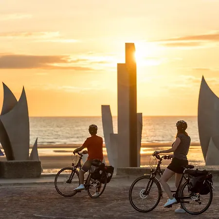 La Fromagerie Maison Lumineuse Et Spacieuse Beau Sejour 5 Ch 2 Wc 1 Sdb Grand Jardin Clos 5mn A Pied Commerces 10 Mn Omaha Proche Plages Du Debarquement Feriehus *