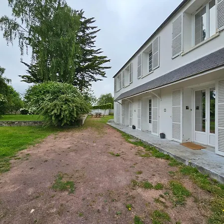 Dom wakacyjny La Fromagerie Maison Lumineuse Et Spacieuse Beau Sejour 5 Ch 2 Wc 1 Sdb Grand Jardin Clos 5mn A Pied Commerces 10 Mn Omaha Proche Plages Du Debarquement Trevieres