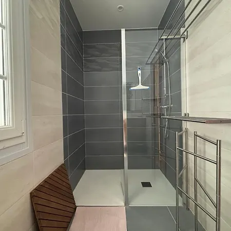 La Fromagerie Maison Lumineuse Et Spacieuse Beau Sejour 5 Ch 2 Wc 1 Sdb Grand Jardin Clos 5mn A Pied Commerces 10 Mn Omaha Proche Plages Du Debarquement Dom wakacyjny *