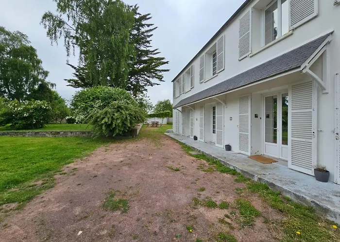 Prázdninový dům La Fromagerie Maison Lumineuse Et Spacieuse Beau Sejour 5 2 Wc 1 Salle D'eau Grand Jardin Clos 5mn A Pied Commerces 10 Mn Omaha Proche Plages Du Debarquement Trevieres