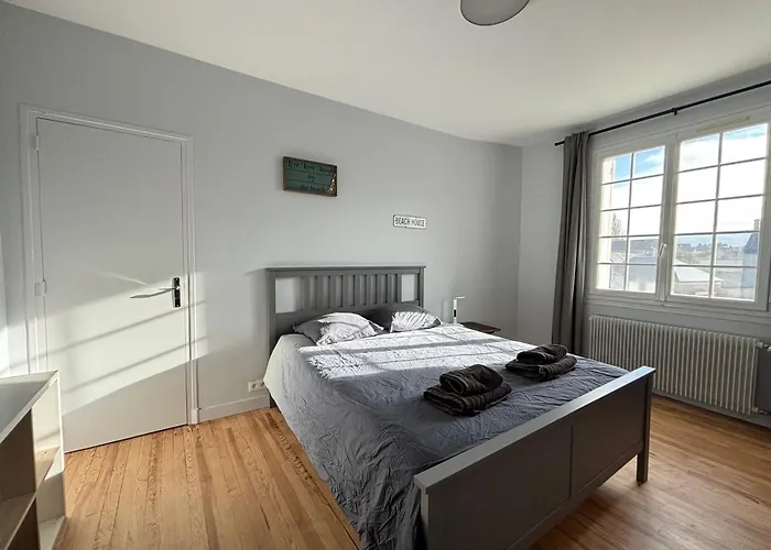 La Fromagerie Maison Lumineuse Et Spacieuse Beau 5 Ch 2 Wc 1 Sdb Grand Jardin Clos 5mn à Pied Commerces 10 Mn Omaha Proche Plages Du Débarquement * Trevieres