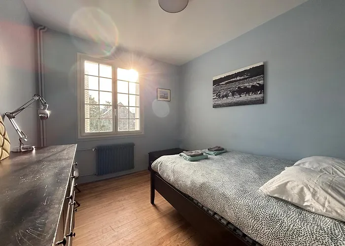 La Fromagerie Maison Lumineuse Et Spacieuse Beau 5 Ch 2 Wc 1 Sdb Grand Jardin Clos 5mn à Pied Commerces 10 Mn Omaha Proche Plages Du Débarquement *