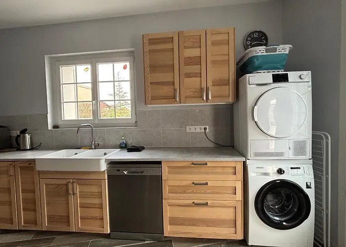 Casa vacanze La Fromagerie Maison Lumineuse Et Spacieuse Beau 5 Ch 2 Wc 1 Sdb Grand Jardin Clos 5mn à Pied Commerces 10 Mn Omaha Proche Plages Du Débarquement